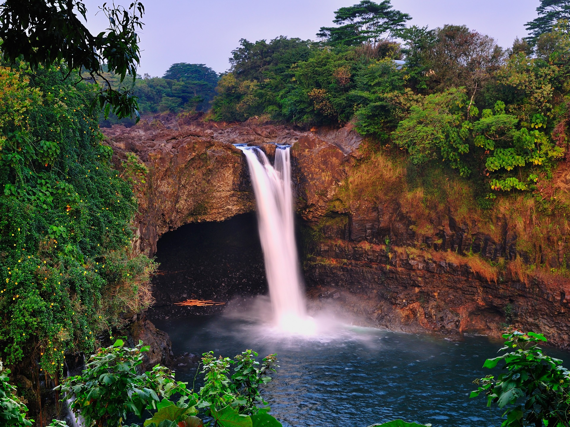 Desktop Wallpaper Waterfalls with Rainbow