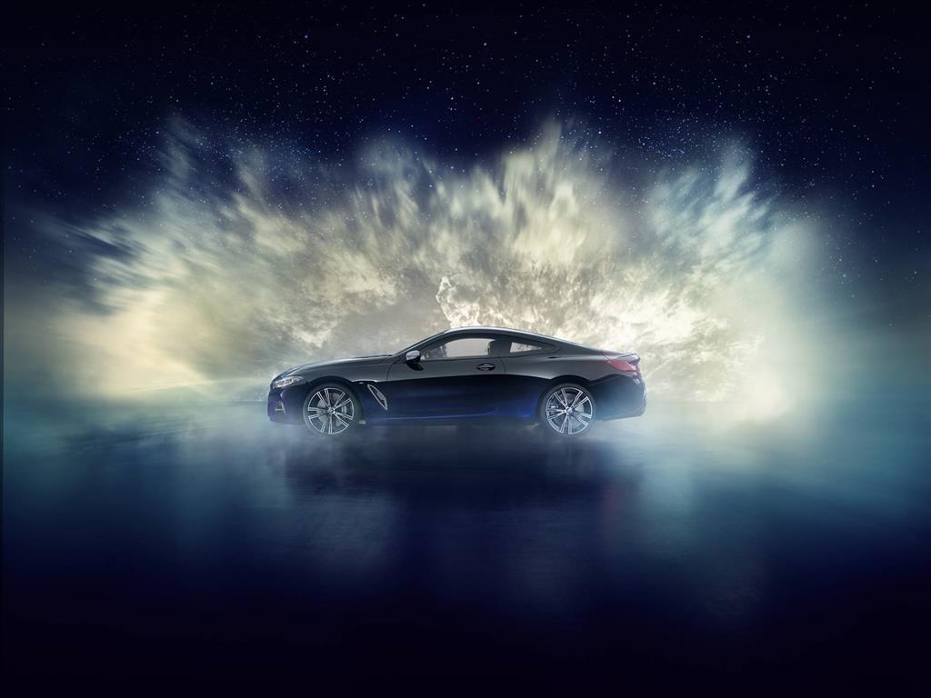 BMW M850i xDrive Coupé Night Sky News and Information
