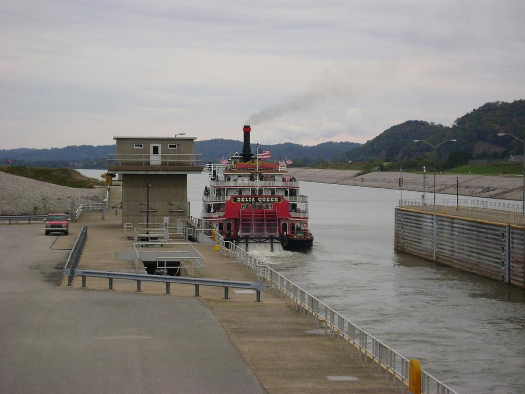 The World's Best Photo of boat and deltaqueen Hive Mind