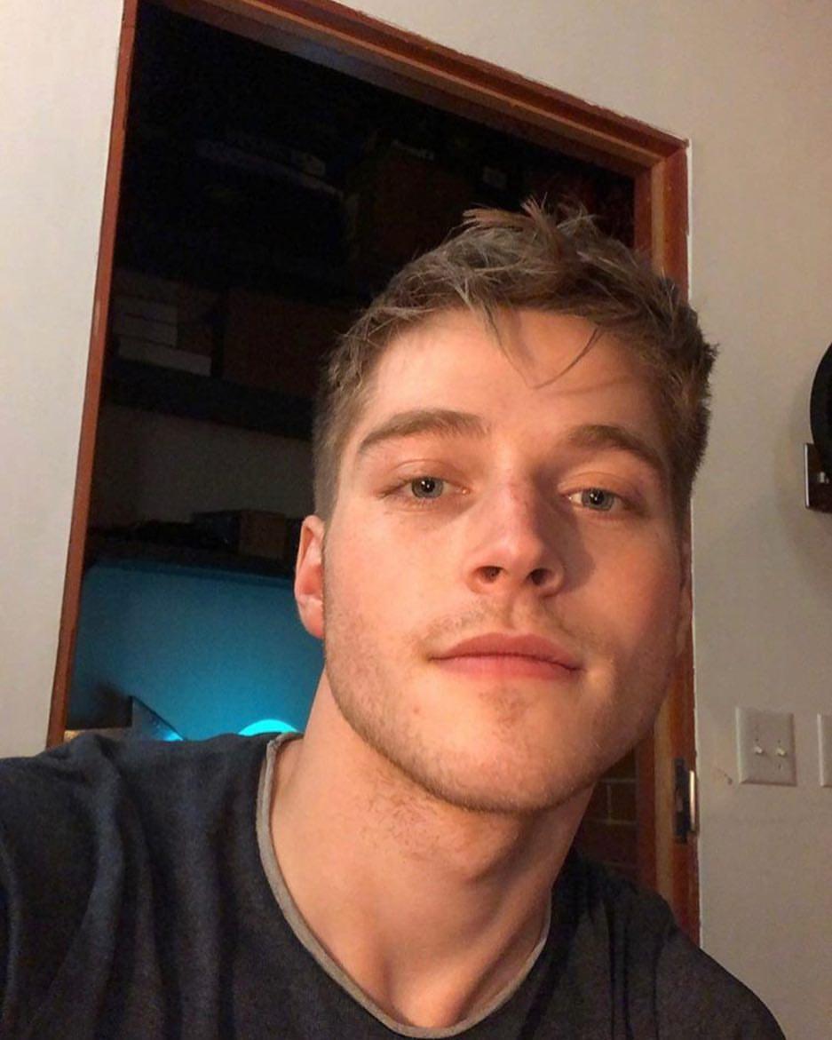 Blessing your feeds • • • #froygutierrez #froy #gutierrez