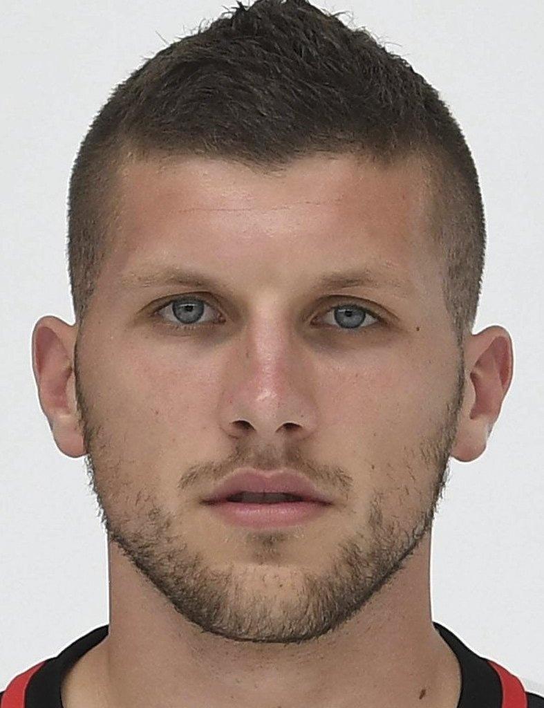 Ante Rebic Profile 18 19