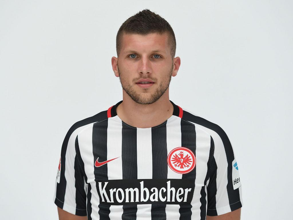 Frankfurt manage to hold on to Rebic. FOX Sports Asia
