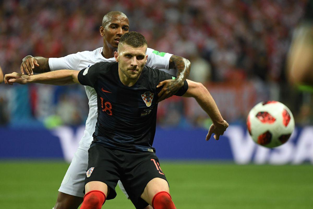 Ante Rebić stays with Frankfurt; Milan scoping Julian Draxler