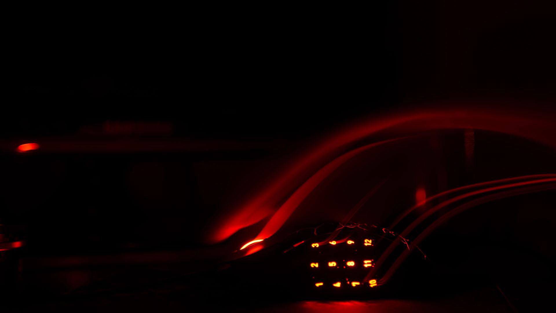 Took this picture yesterday of my Razer Naga Molten Edition
