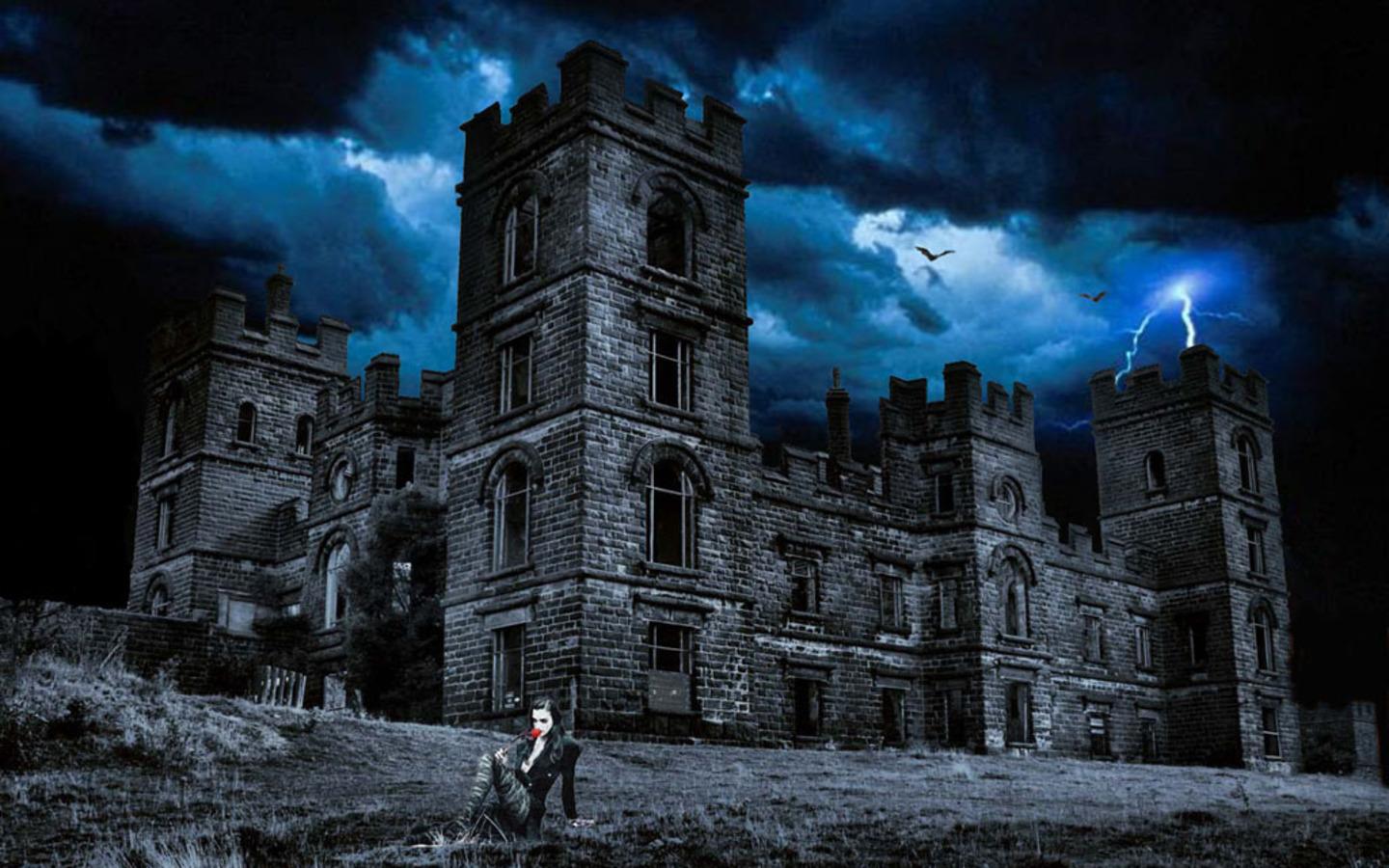 Free download creative home wallpaper ghost house picture horror