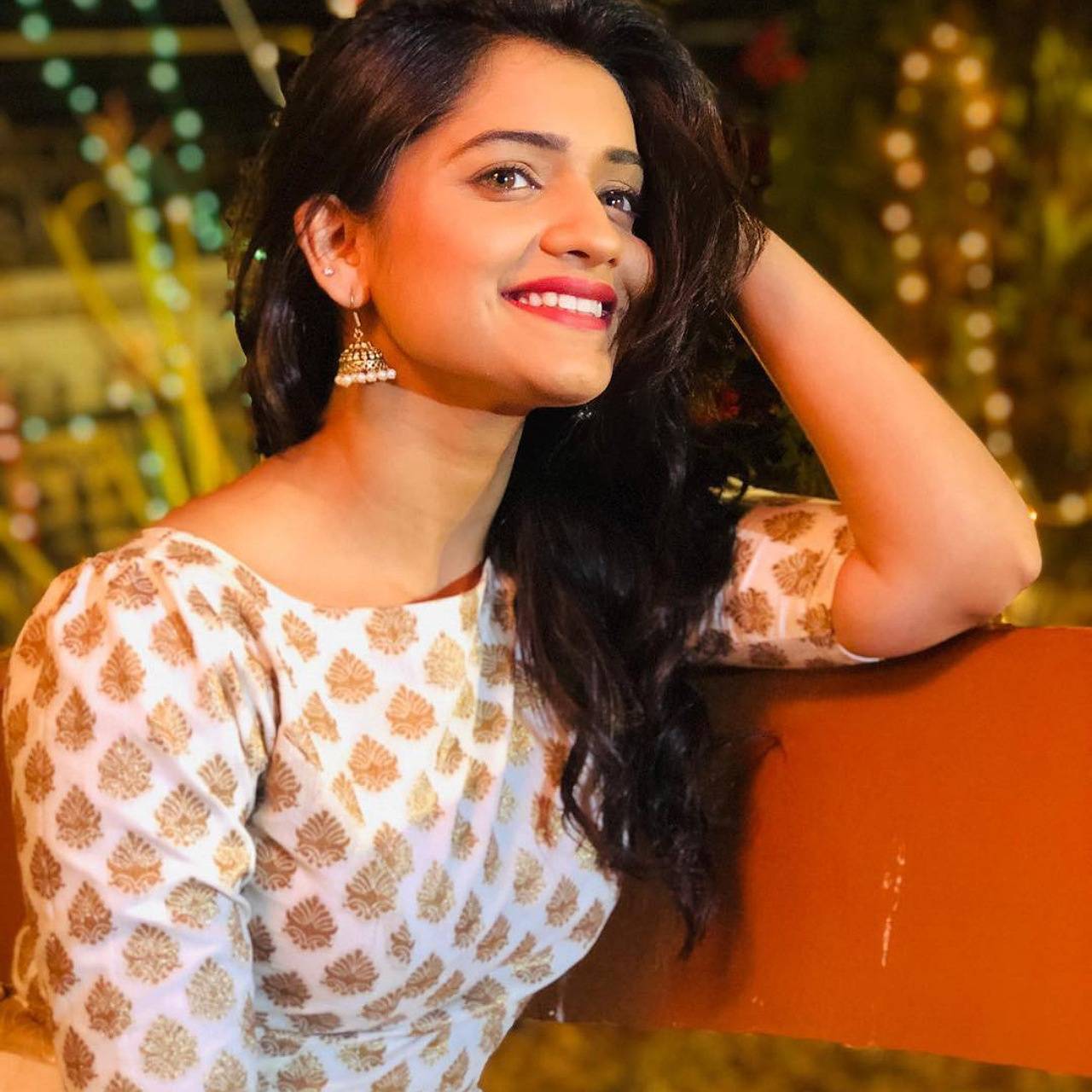 62.2k Likes, 782 Comments - Hruta (@hruta12) on Instagram: “Choosing Hope  ❤️ @deepali_td 🤗 … | Haircuts for long hair with layers, Cute beauty,  Beautiful girl face