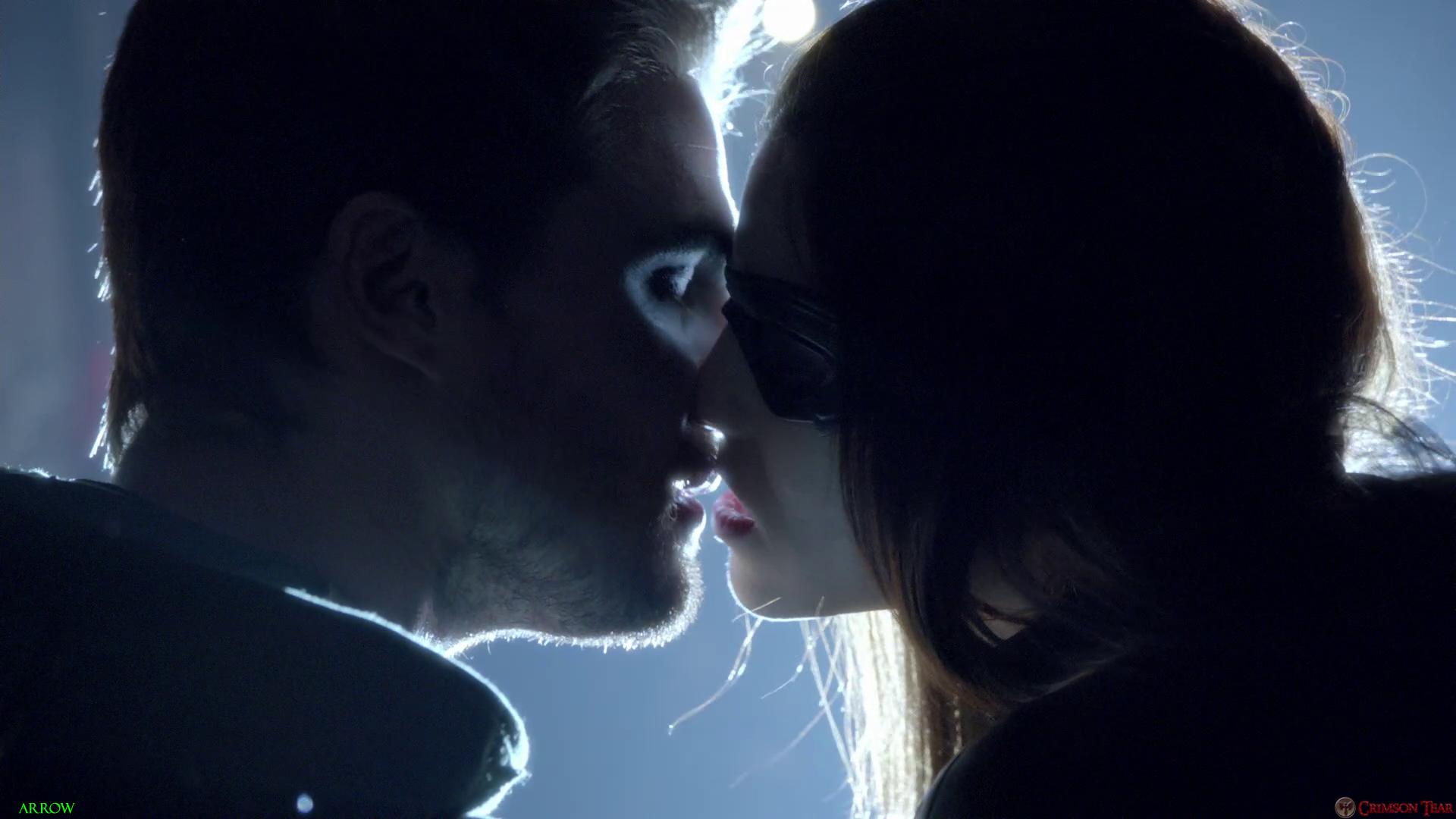 Arrow Wallpaper. Crimson Tear TV