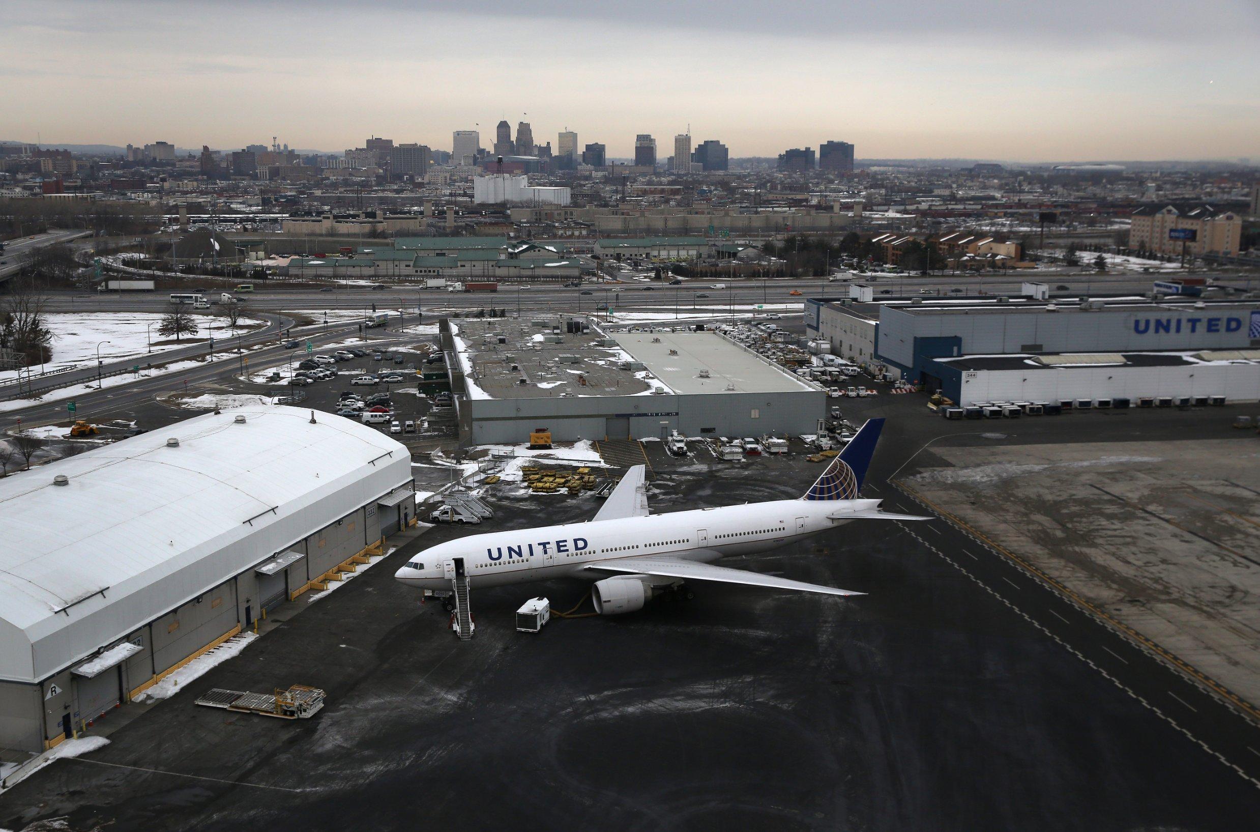 Newark Airport reopens after emergency landing
