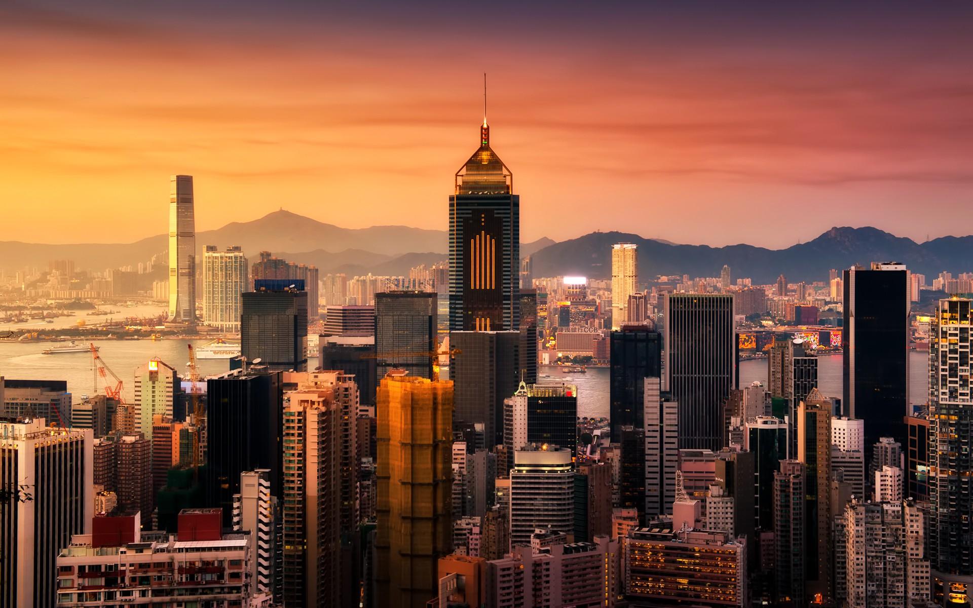 Daily Wallpaper: Hong Kong at Sunrise. I Like To Waste My Time
