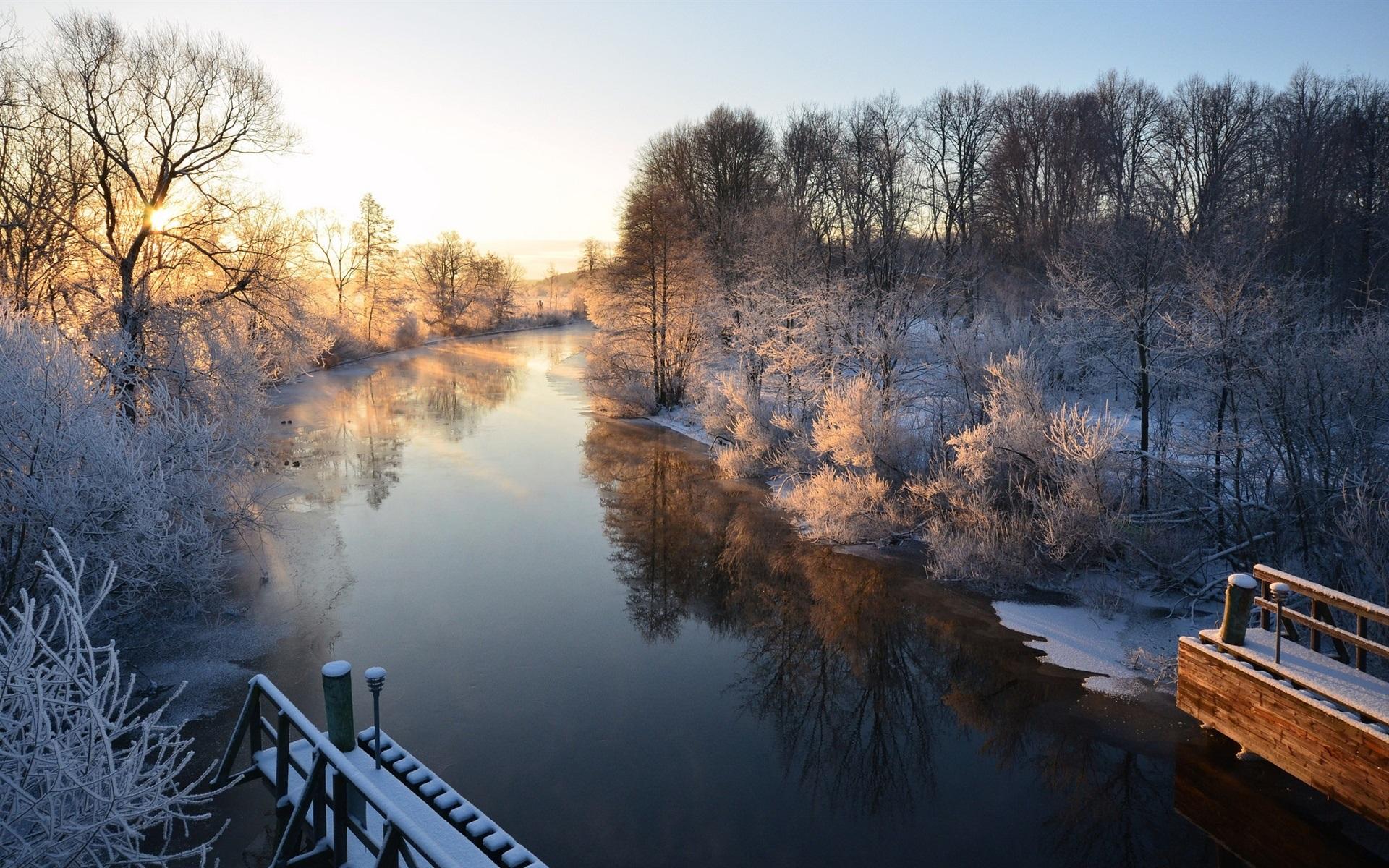 Wallpaper Morning scenery, Sweden, river, winter, snow 1920x1200 HD