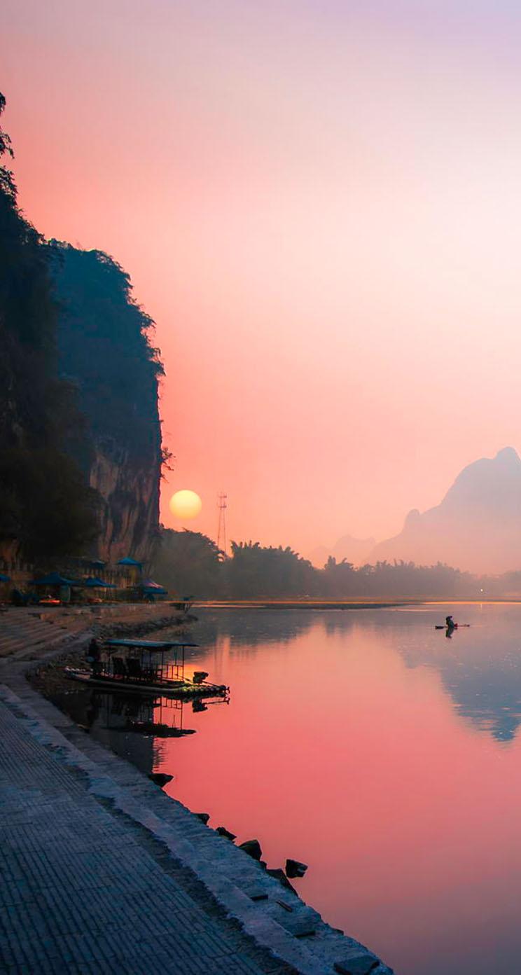 Morning Fishing at Li River iPhone Wallpaper