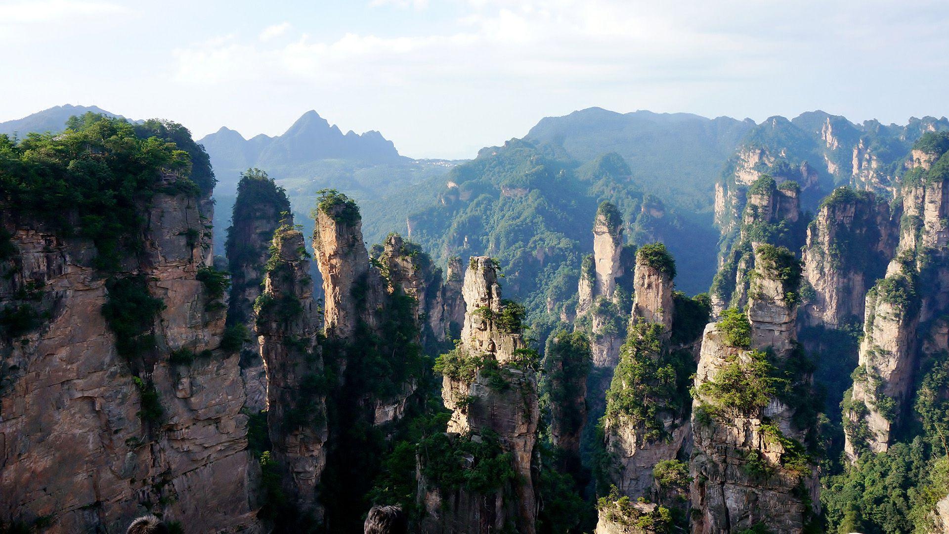 Beautiful Mountains in China Full HD (1920x1080). Beautiful