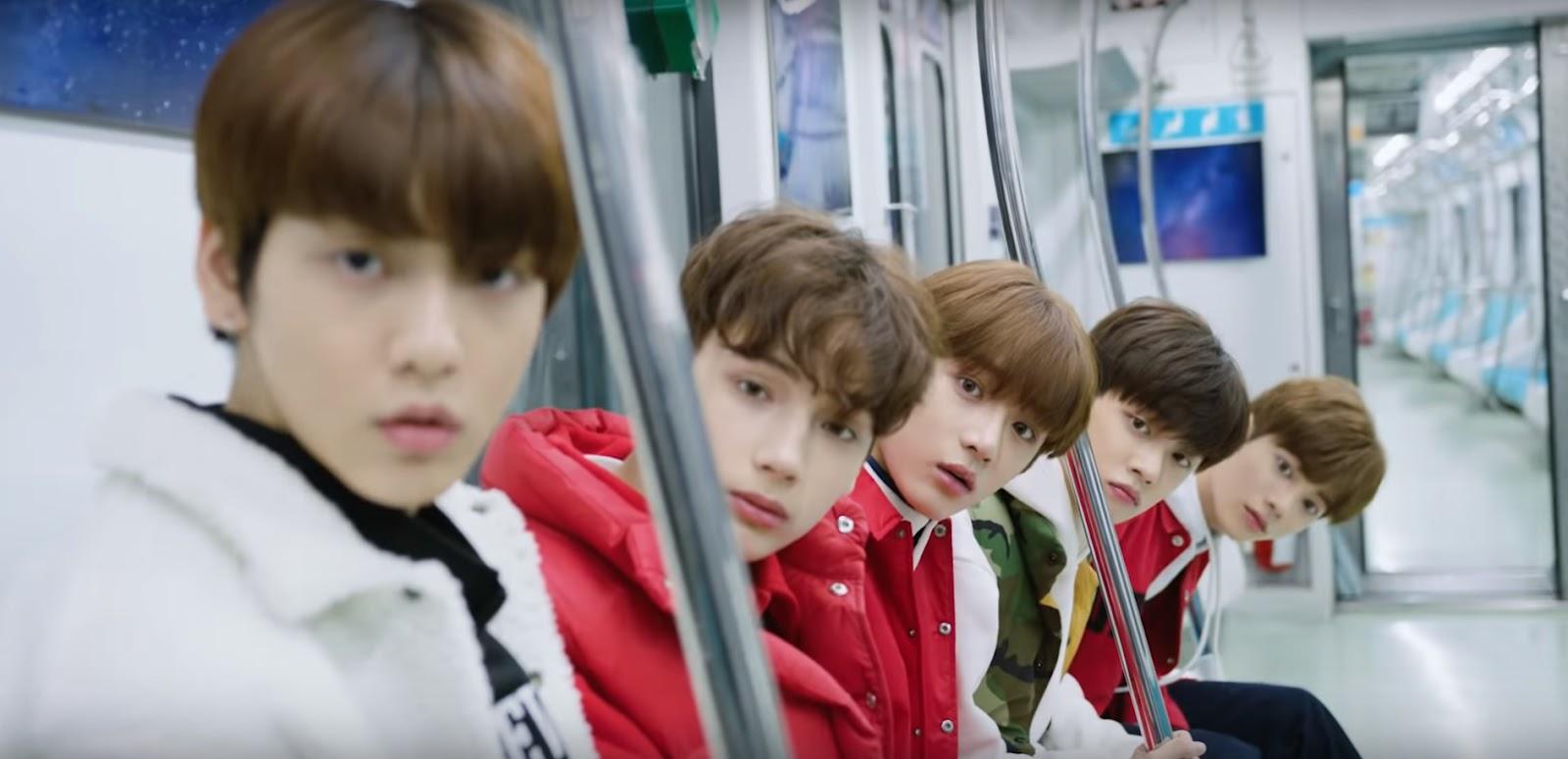 Netizens Spotted A TXT Member's Abs And Now Nobody Can Breathe