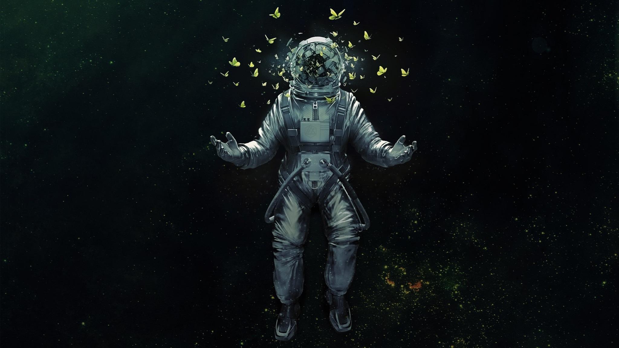 Astronaut Broken Glass Butterfly Space Suit 2048x1152