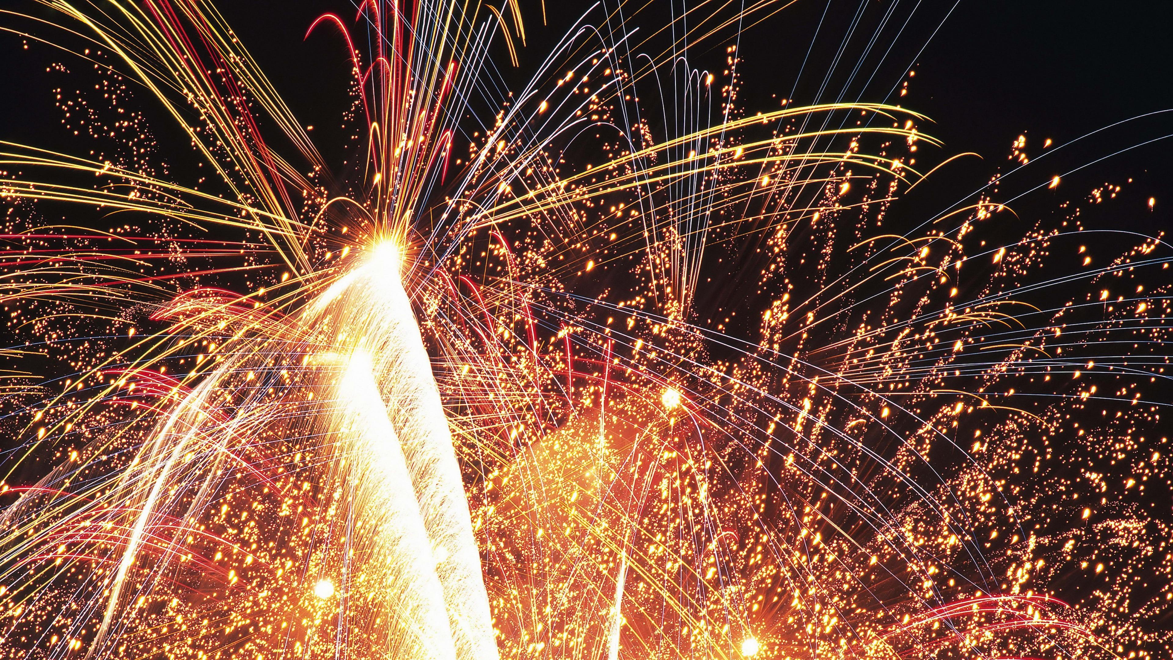 Download Ultra HD Wallpaper 38402160 shine fireworks flash night