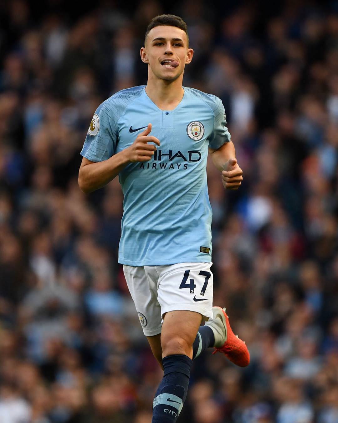 famousmales > Phil Foden
