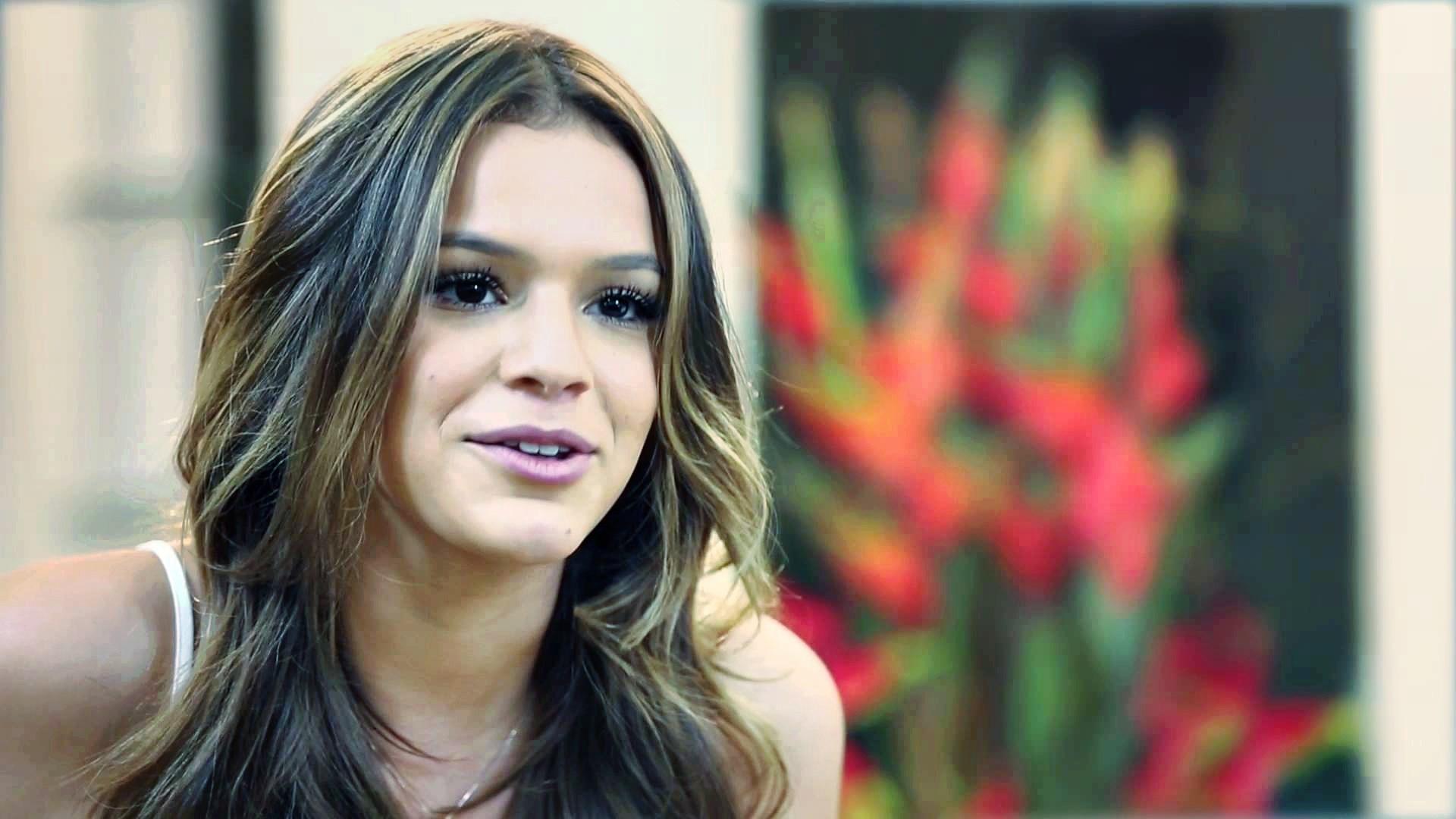 Bruna Marquezine. Known people people news and biographies