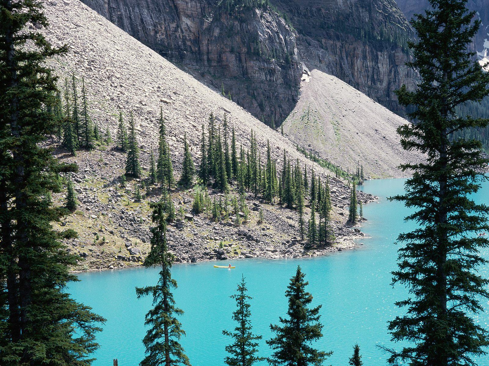 Wallpaper City: Moraine Lake, Banff National Park, Alberta, Canada