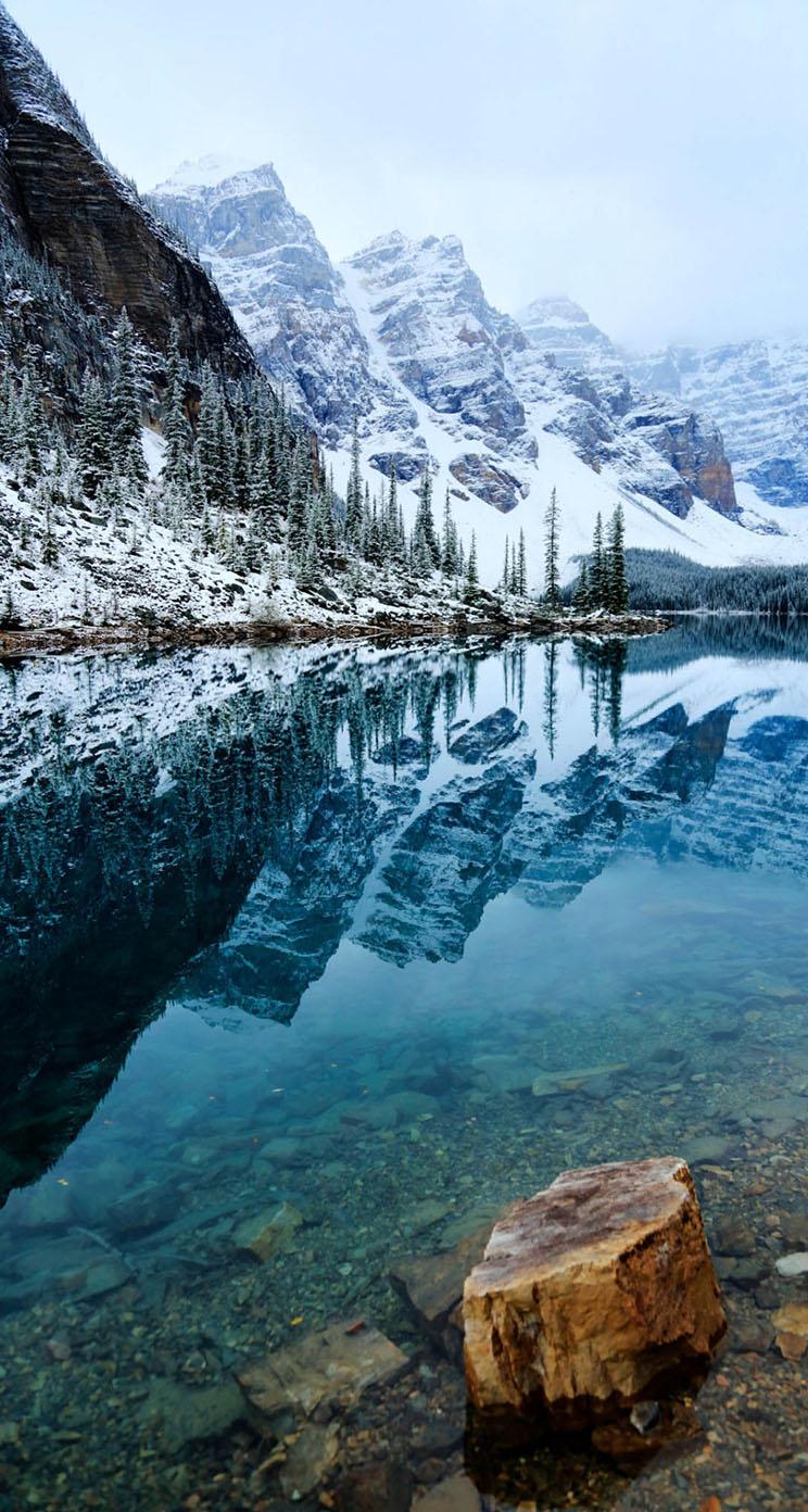 Banff National Park Moraine lake iPhone Wallpaper