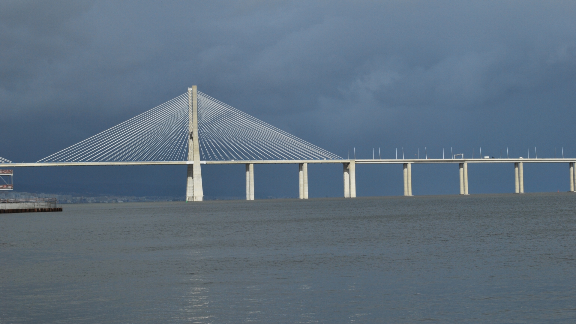 Vasco da Gama Bridge HD Wallpaper. Background Imagex1080