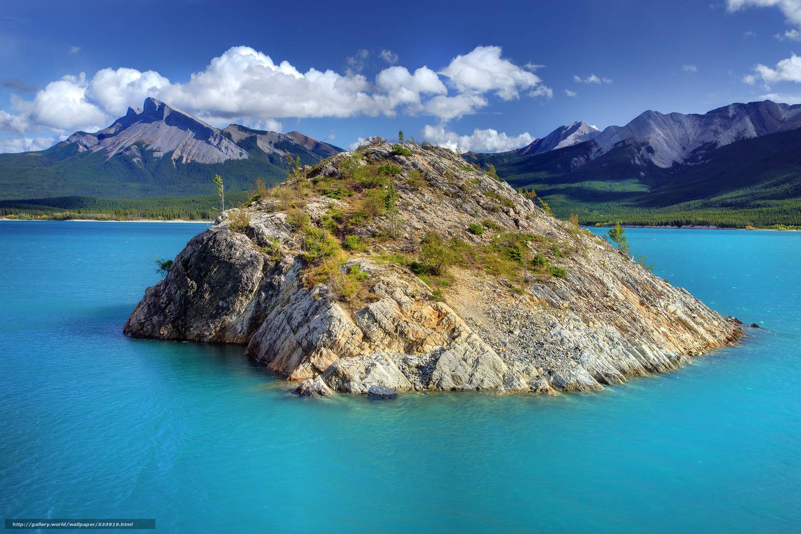 Download wallpaper island of blue lake, banff national