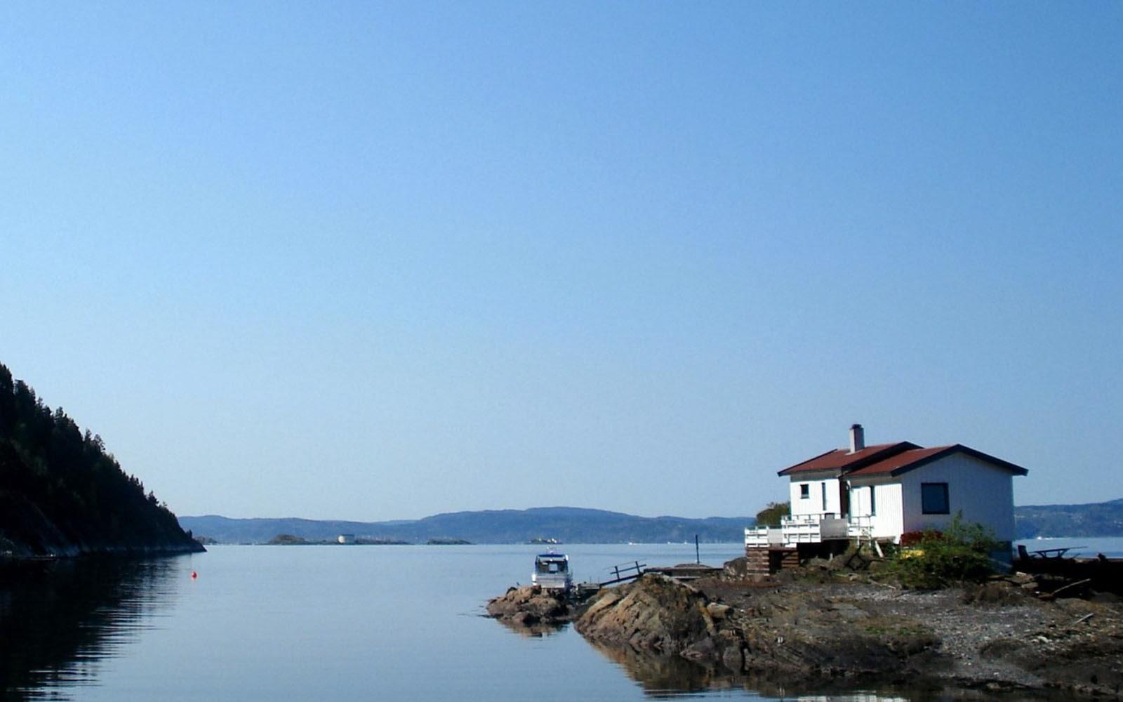 Little Houses Wallpaper