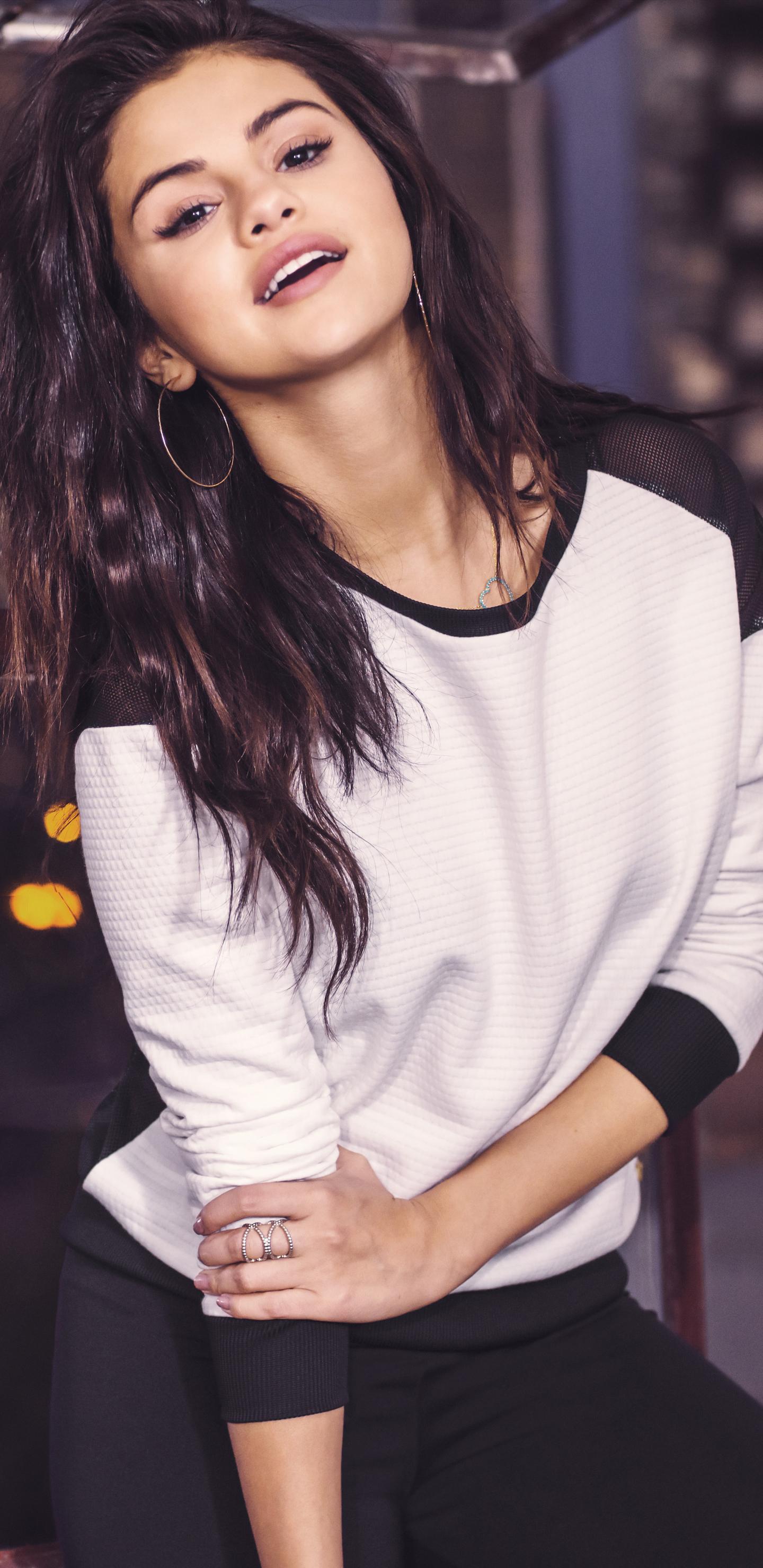 Music Selena Gomez (1440x2960) Wallpaper