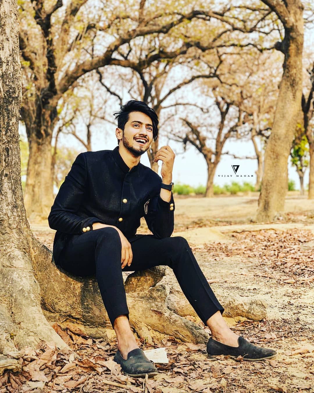 faisuworld photo Photo & Videos