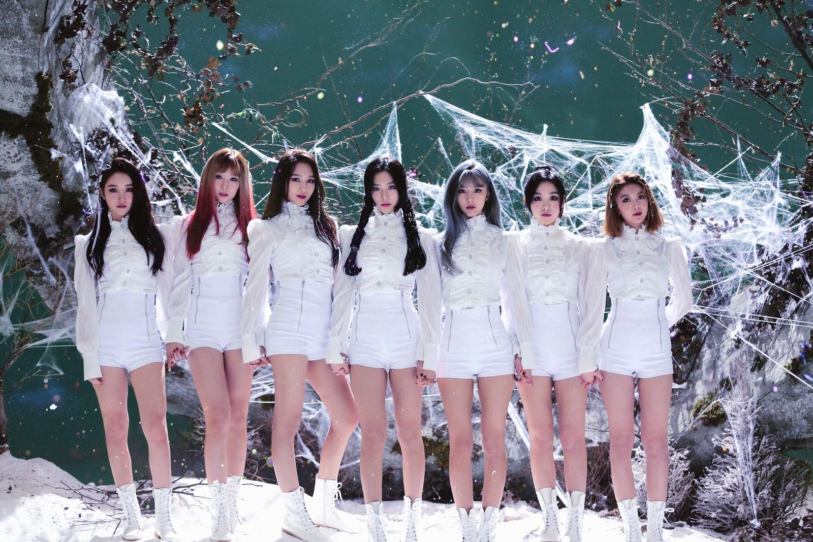 How Dreamcatcher Is Shaking Up K Pop With Its Goth Aesthetic