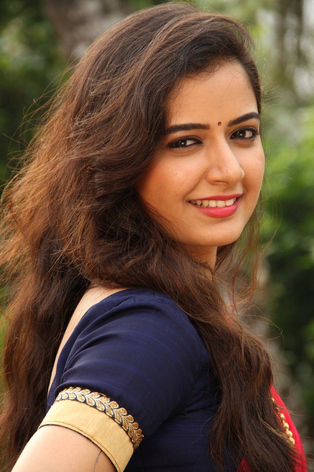 Ashika Ranganath Wallpapers - Wallpaper Cave