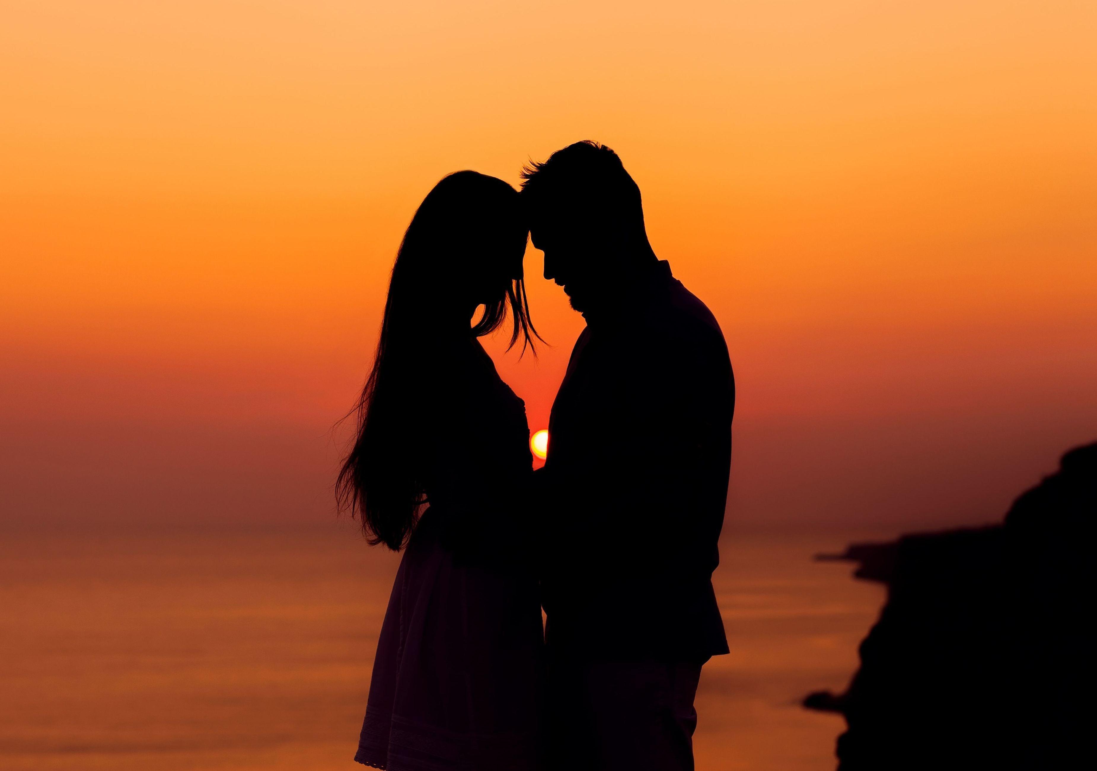 boy man silhouette love feelings romance sunset wallpapers backgrounds