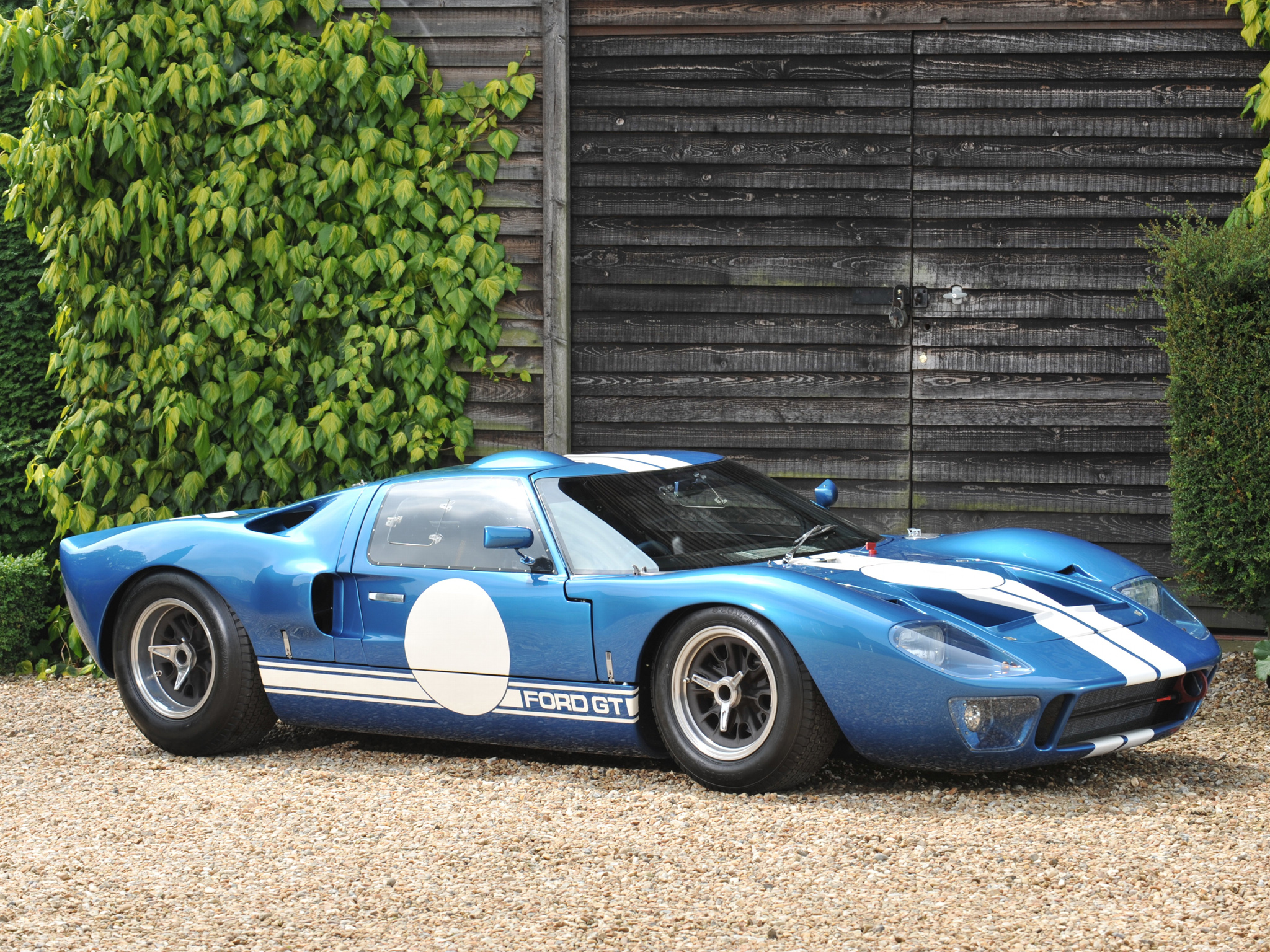 Ford GT40 MkII Supercar Race Racing Classic G T G Wallpaper