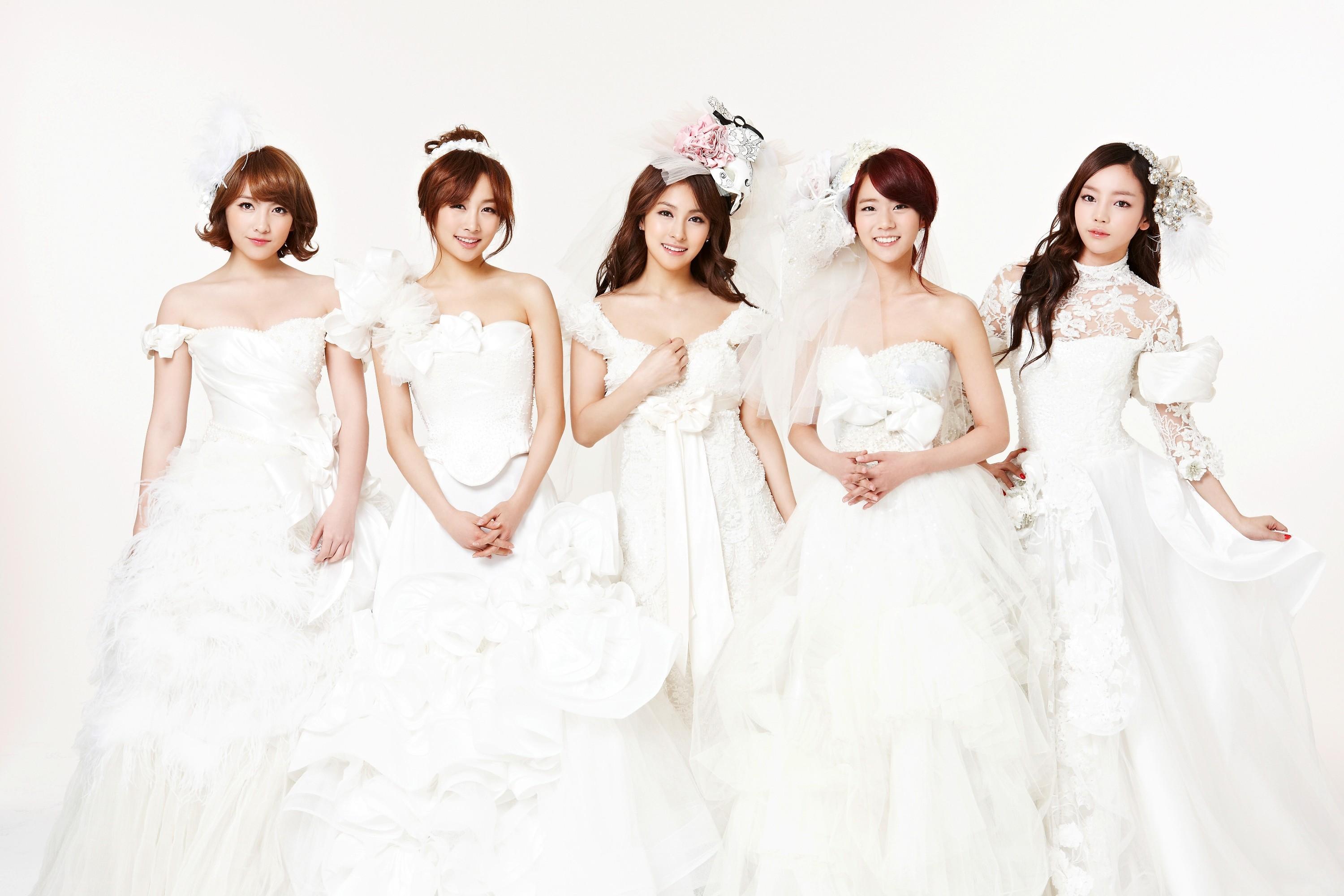 brunettes, women, redheads, brides, asians, Korean, smiling, simple