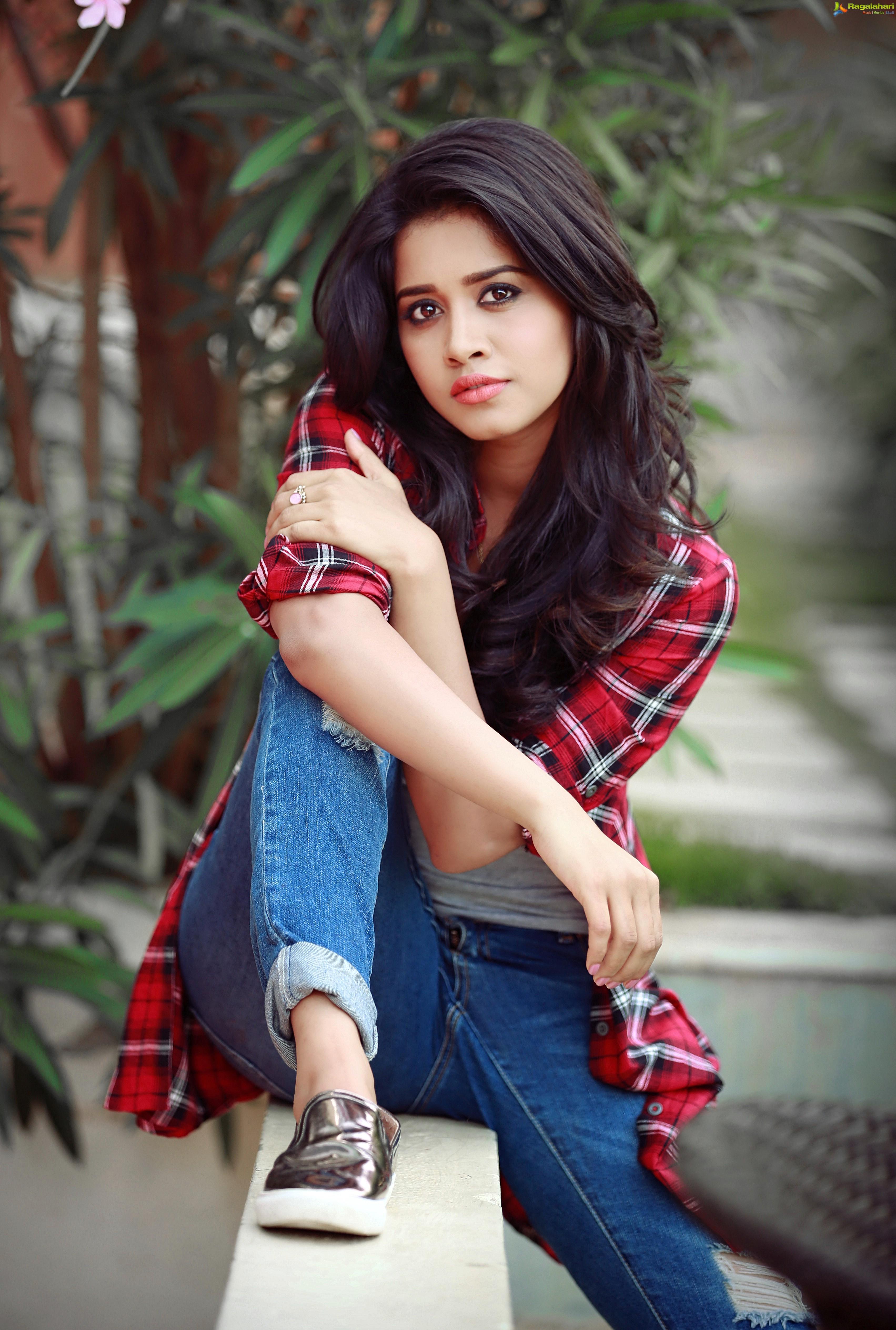Nabha Natesh Image 905. Telugu Actress Hot Photo, Image, Photo