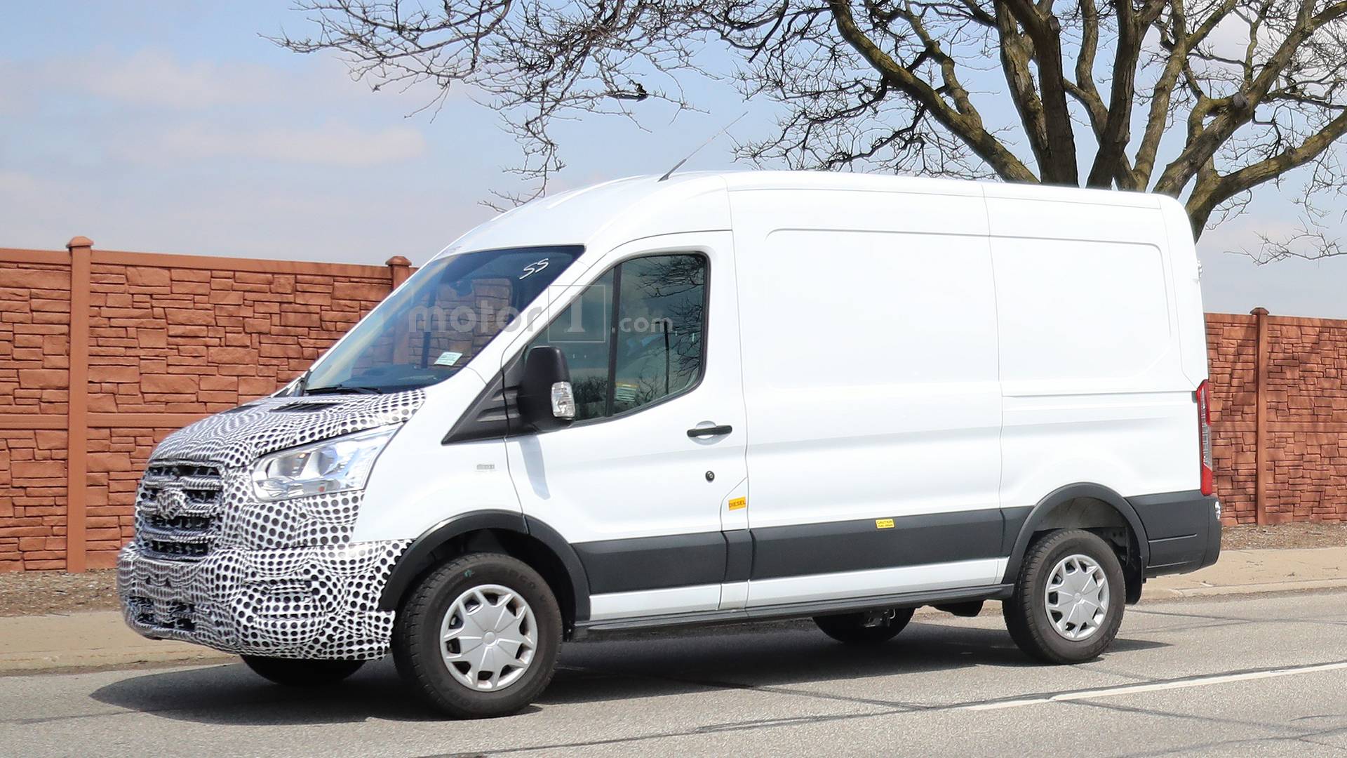 Spoiler Alert: 2019 Ford Transit Spied, Still Looks Like Van