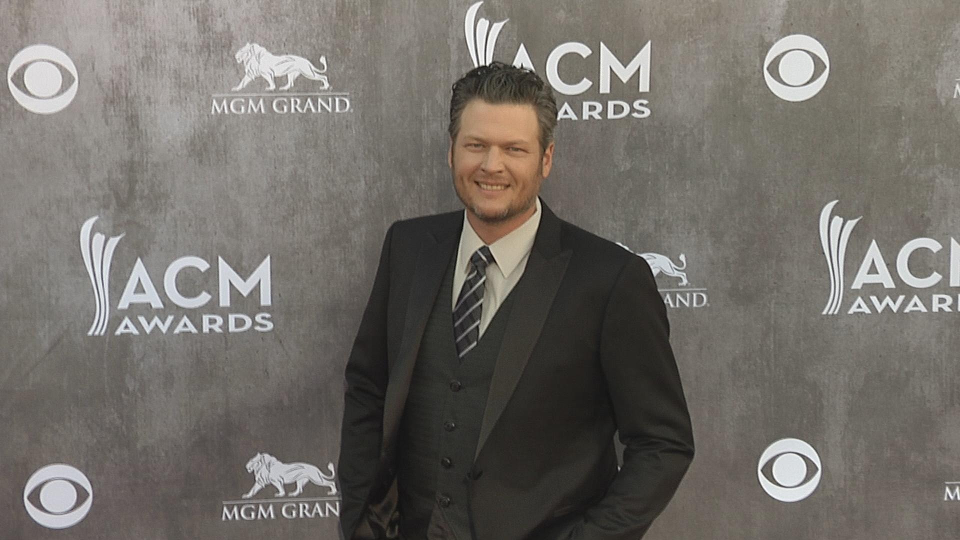 Blake Shelton Attempts to Teach Gwen Stefani's Son Kingston How to