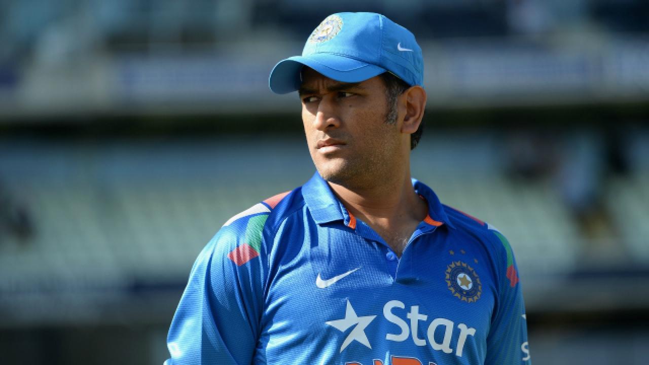 This tragic story of MS Dhoni's girlfriend's death at the start