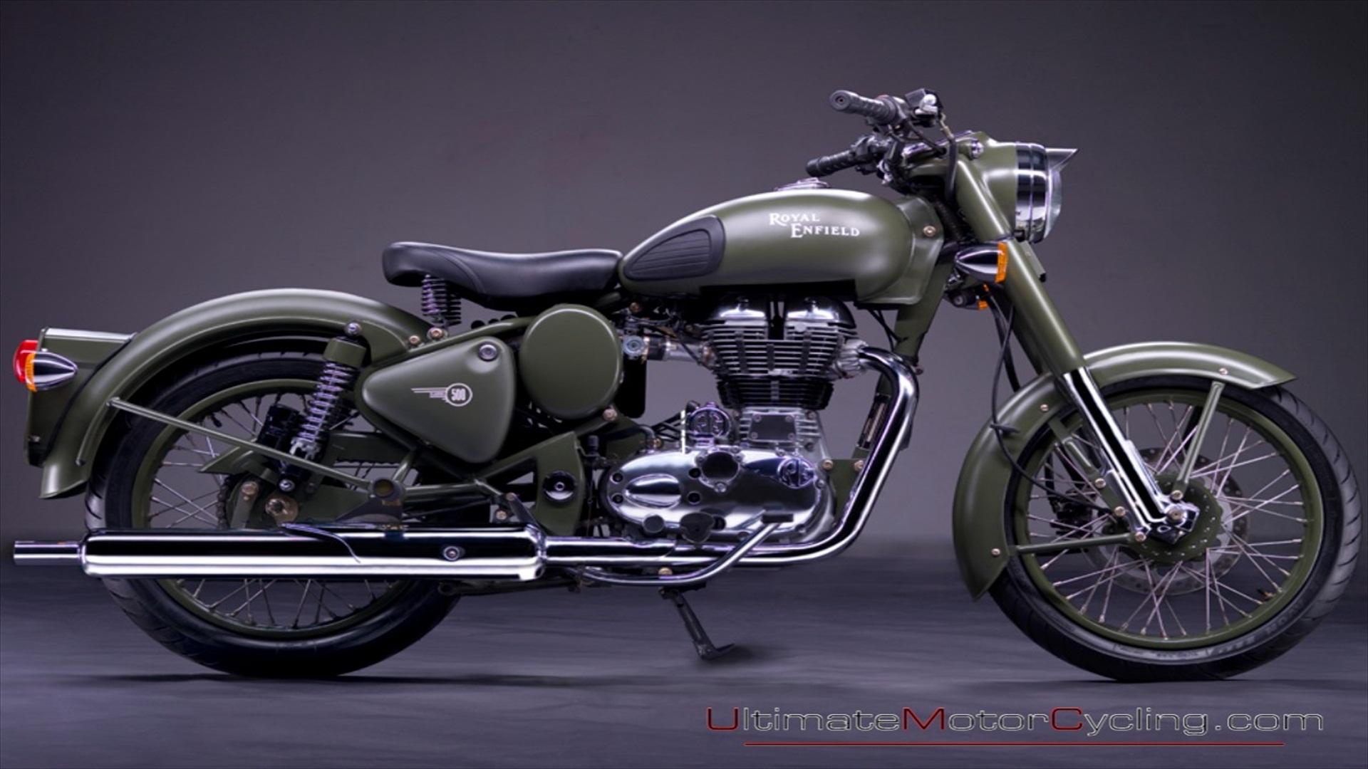 Group of Royal Enfield Classic HD