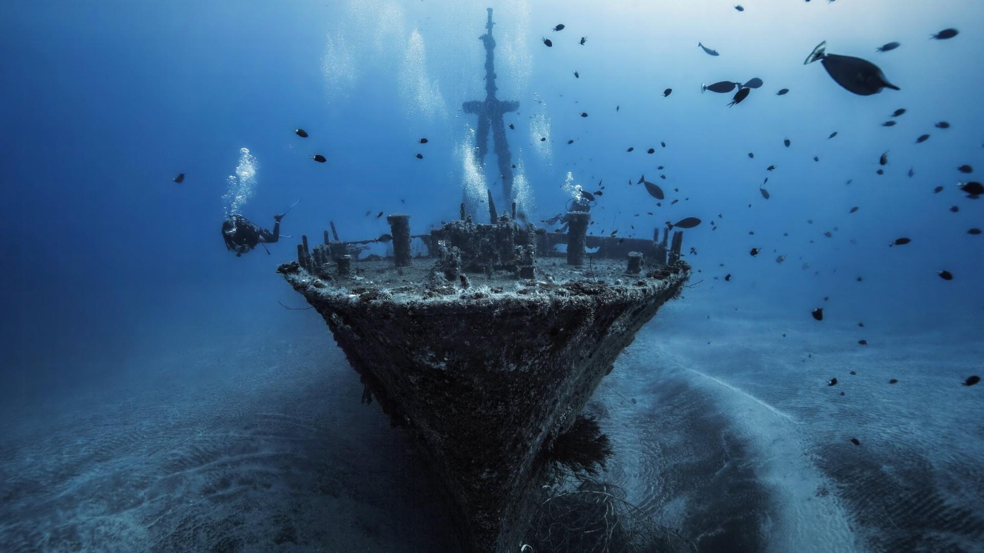 sea, Ship, Shipwreck, Water, Underwater, Fish, Divers, Bubbles, Blue