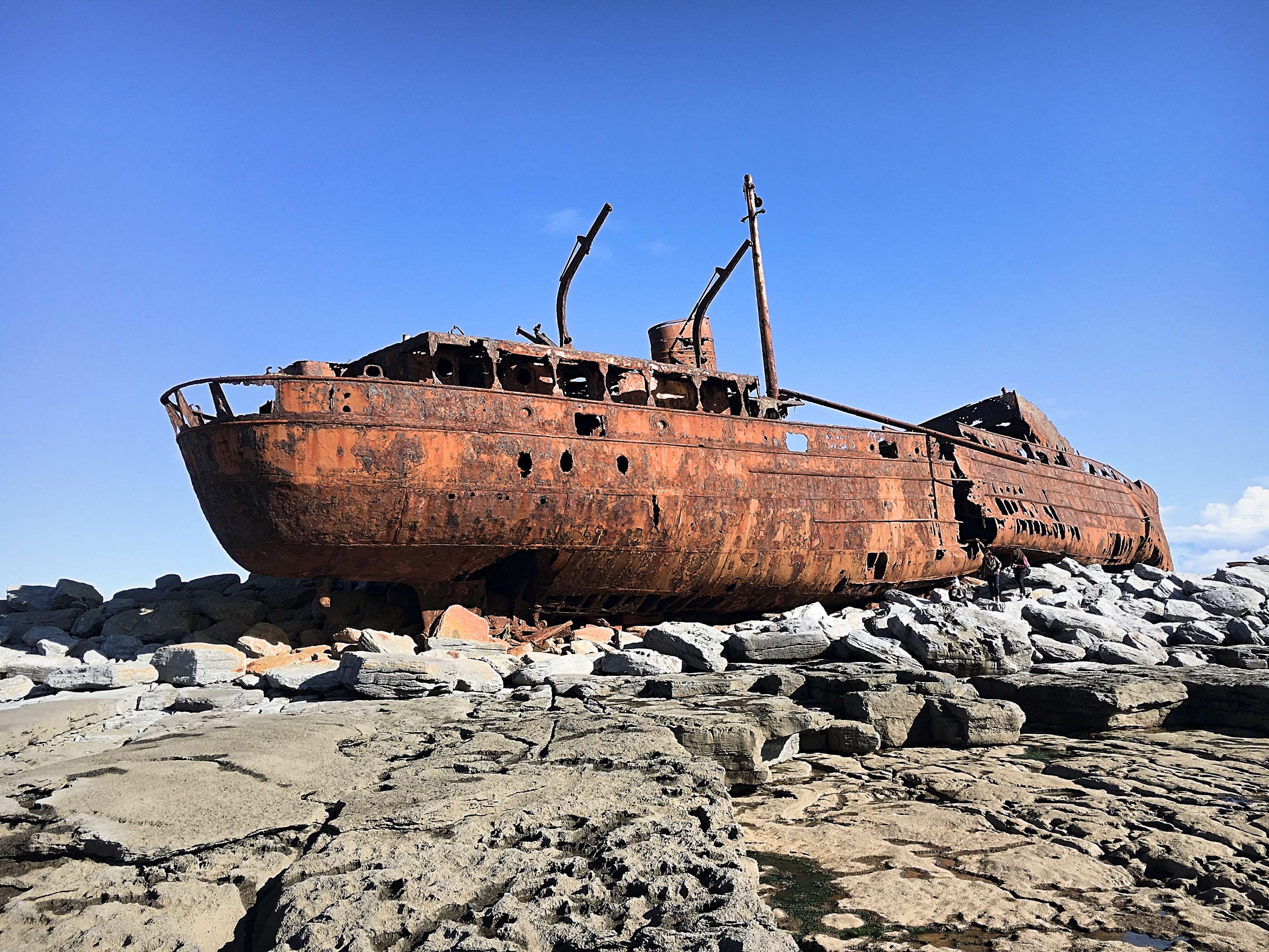 boat, rocks, rust, rusty, ship, shipwreck, wreck 4k