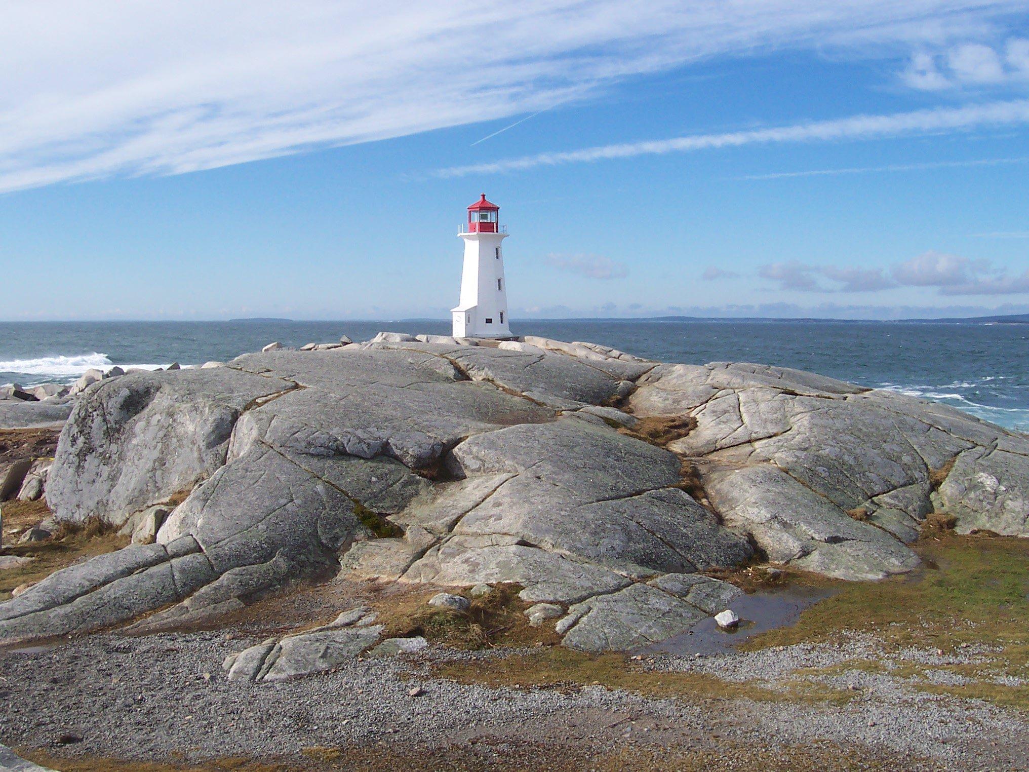 Photo gallery of lighthouses in Canada