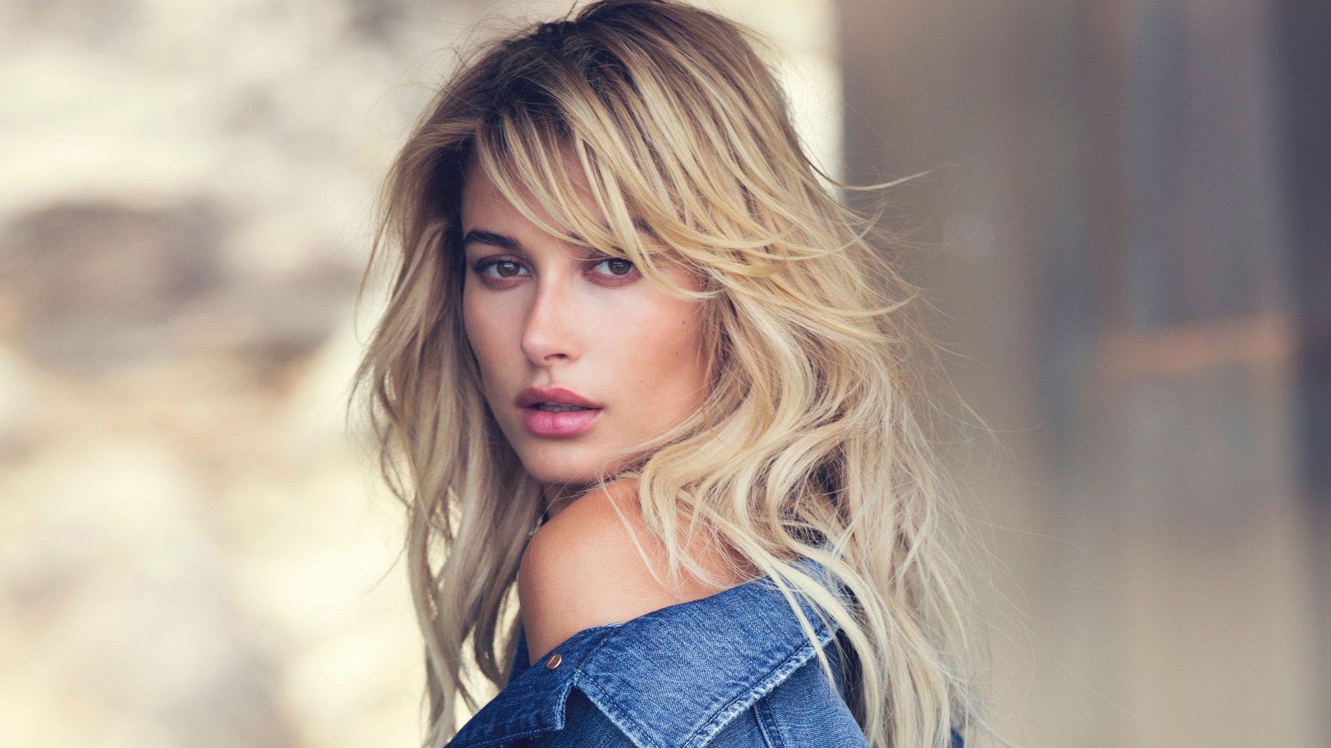 Hailey Baldwin HD Wallpaper and Background Image