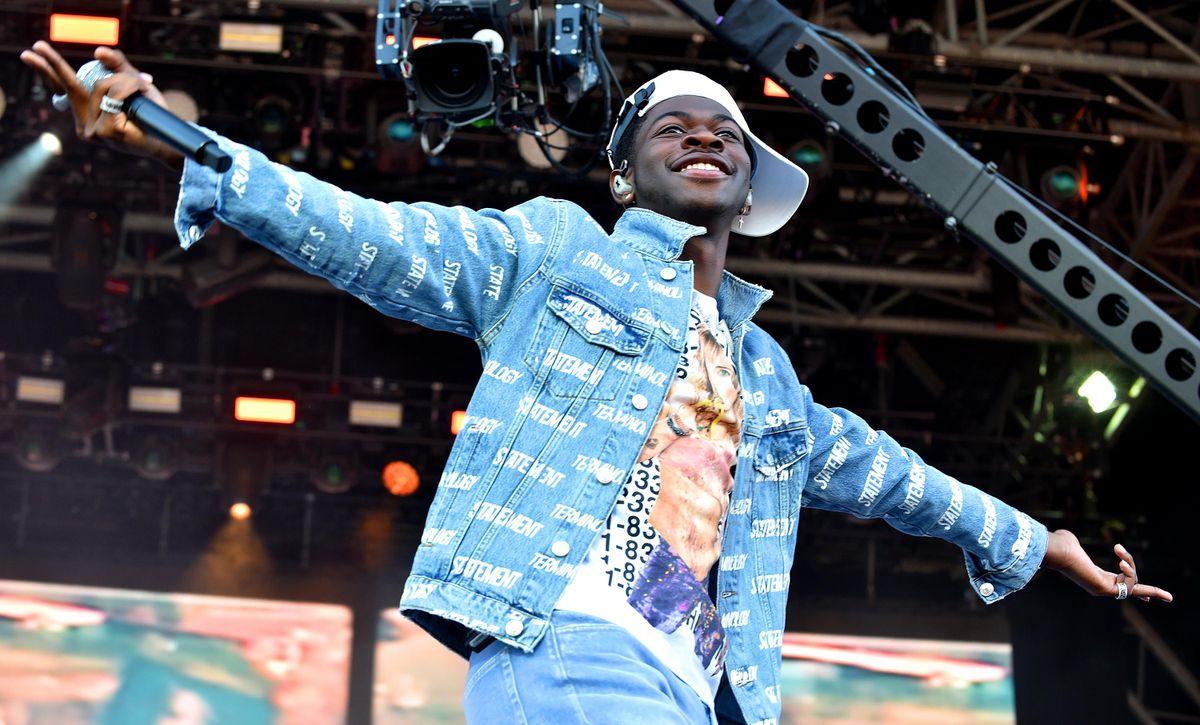 Billboard' R&B Hip Hop Chart: Lil Nas X Brings 'Panini's To The 'Rodeo'