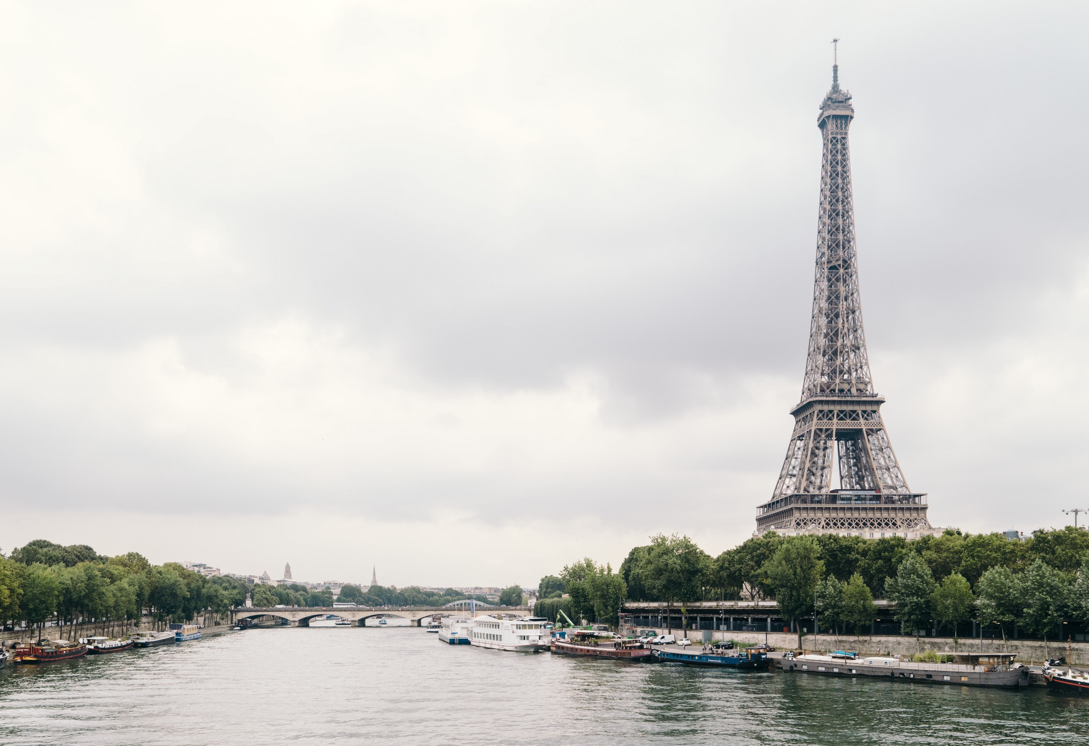 Download 3746x2565 France, Eiffel Tower, Paris, Dark Clouds, River