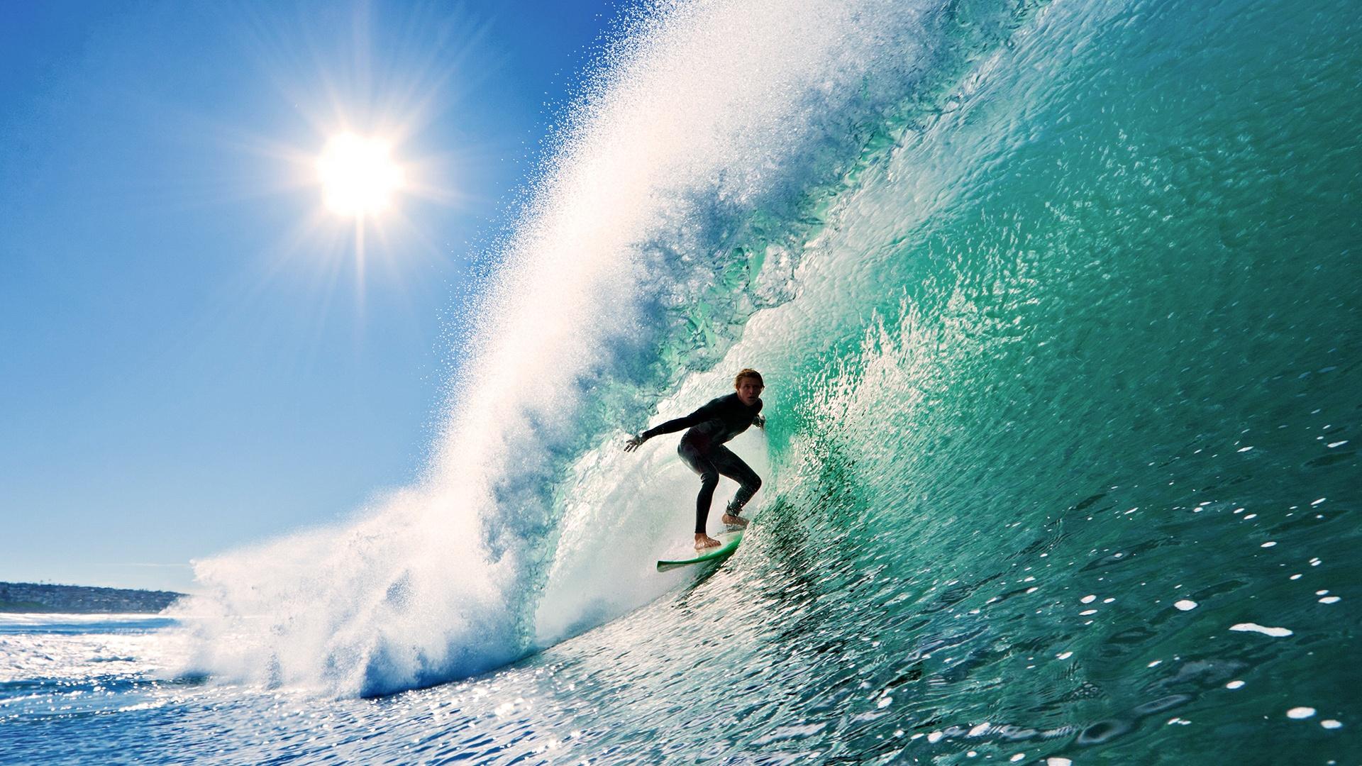 Big wave Surfing [1920 × 1080]
