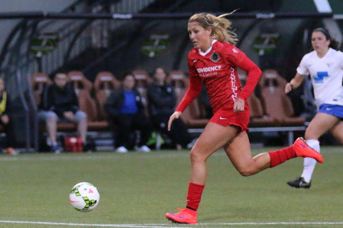 Allie Long Named NWSL Player of the Month