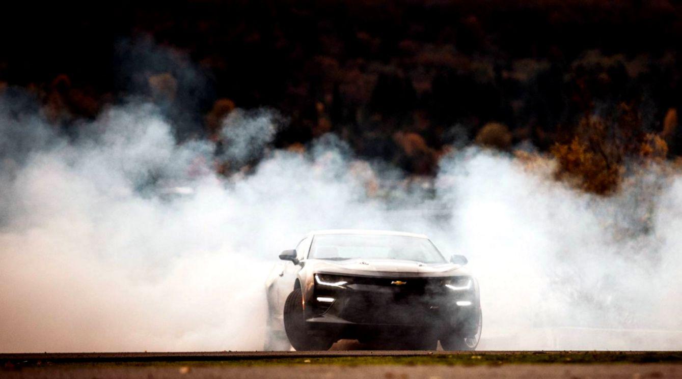 Chevrolet Camaro Drift Smoke HD Wallpaper