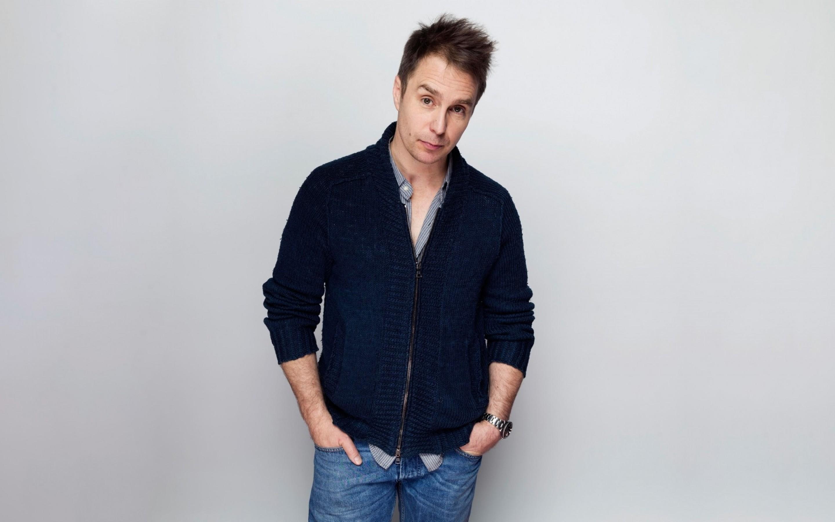 Download 2880x1800 Sam Rockwell, Actor, Body Portrait, Jacket