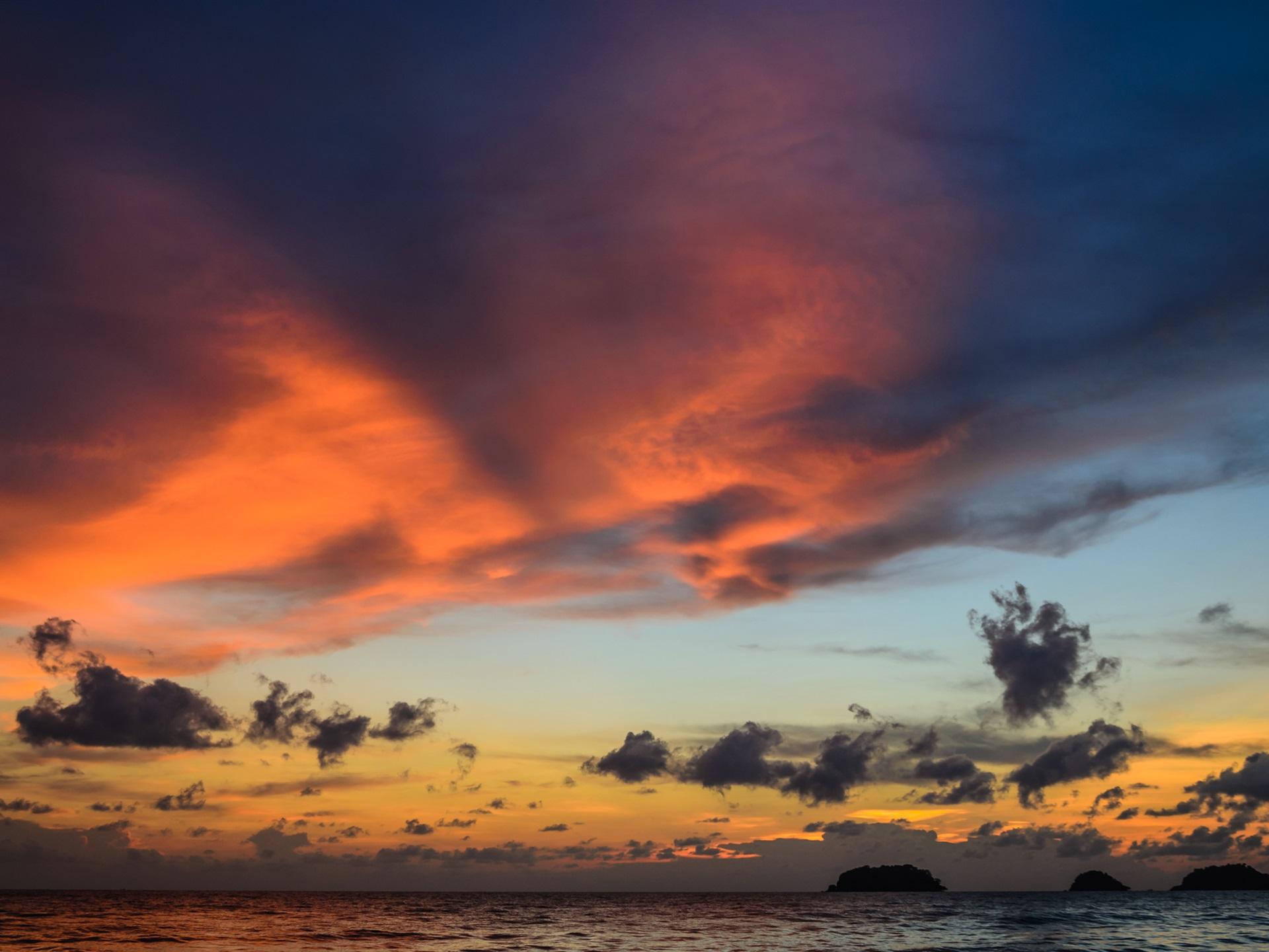 Wallpaper Sa Kaeo, Thailand, dawn, sea, clouds 1920x1440 HD Picture