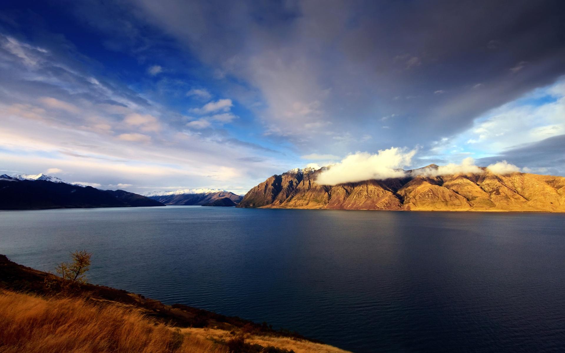 Lake Hawea New Zealand Wallpaper in jpg format for free download